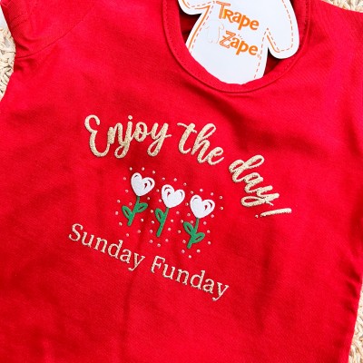 Conj. Blusa Enjoy the Day e Short Flores de Corações - Vermelho